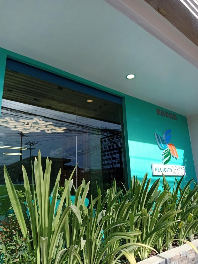 Felicity Island Hotel Lapu-Lapu City Exterior photo
